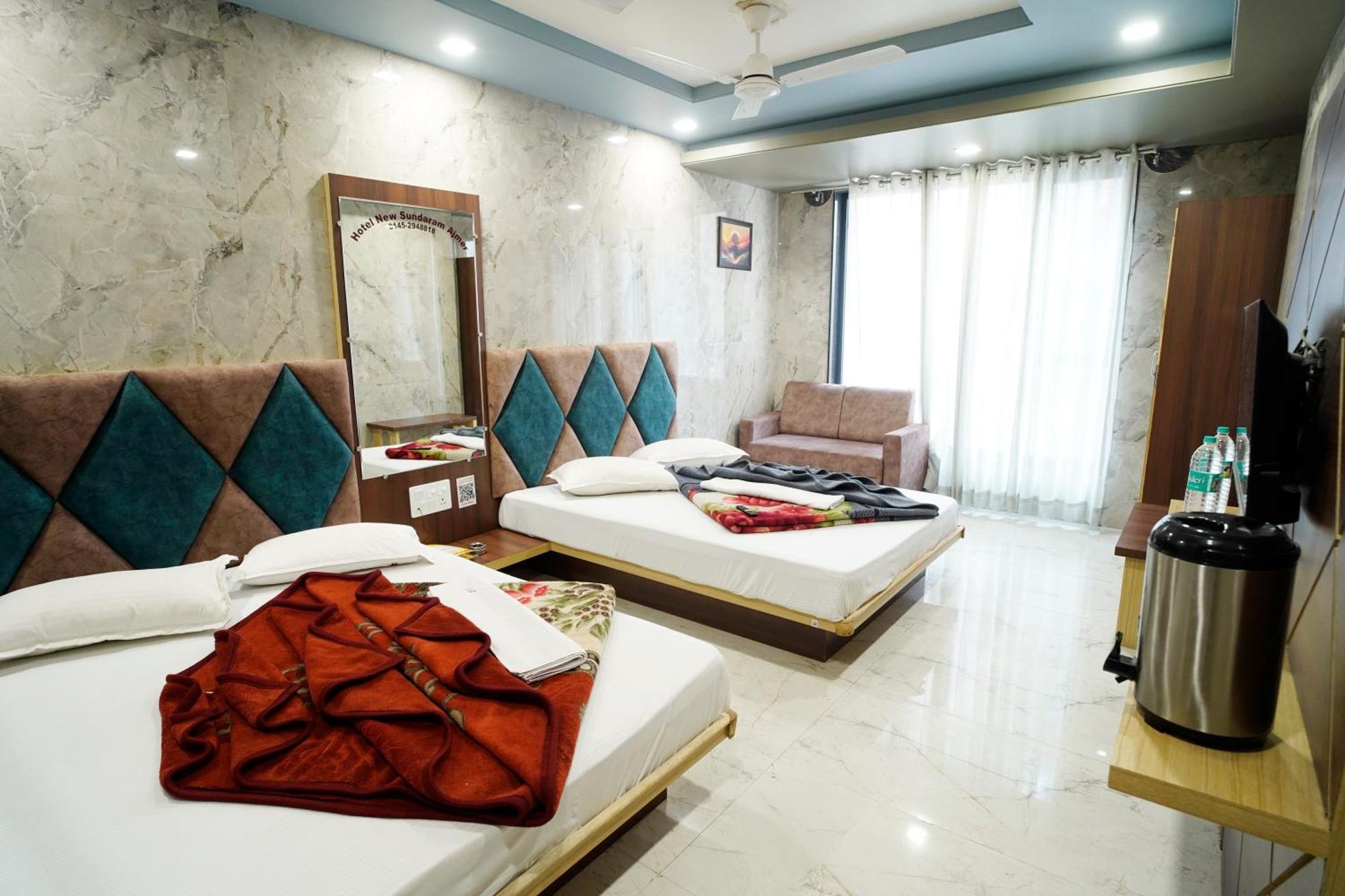 Hotel New Sundaram 150 Mtrs From Dargah Ajmer Extérieur photo